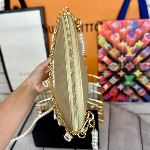 CHANEL gold metallic Crossbody pouch with bag charm and pearl chain - Picture 8 of 16